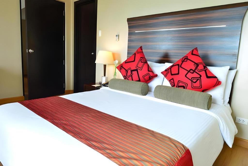 Lancaster Hotel Manila Mandaluyong Luaran gambar